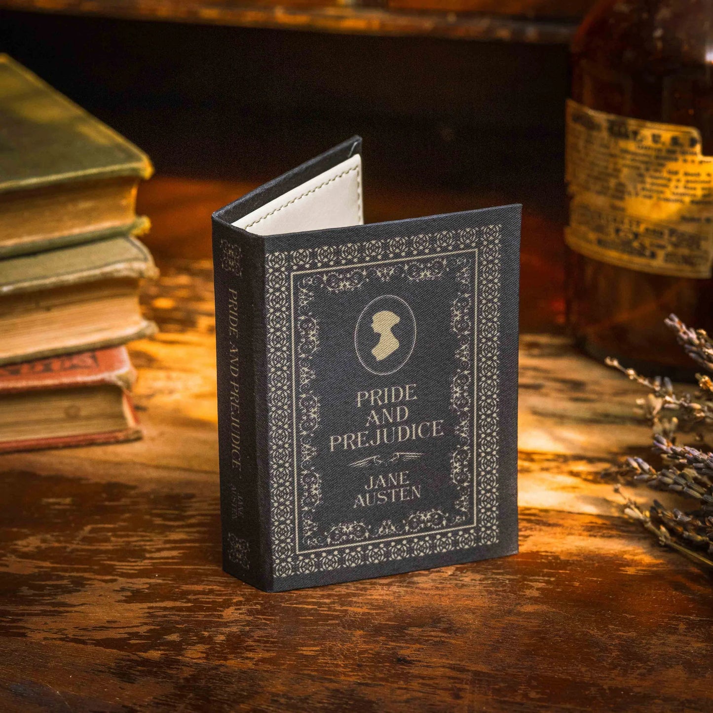 Pride & Prejudice Book Wallet